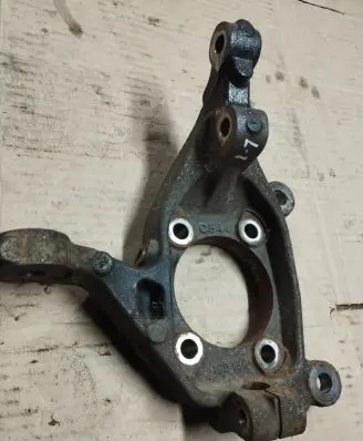 Jeep Renegade Front wheel hub spindle knuckle