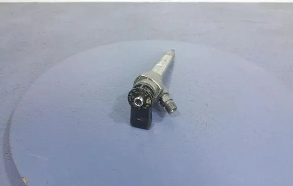 Fuel injector