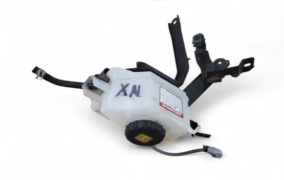 Lexus NX Power steering fluid tank/reservoir