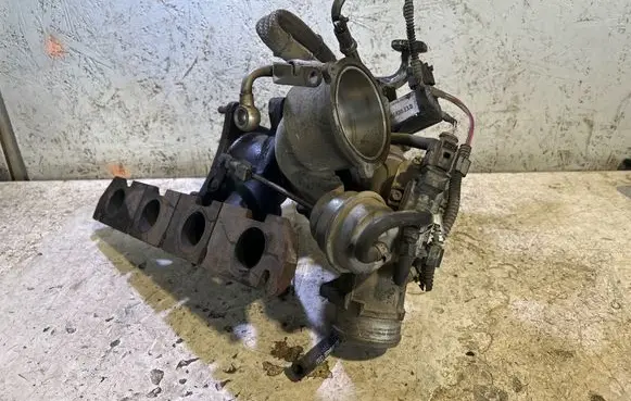 Volkswagen PASSAT B6 Turbo 06F145701G 53039700105