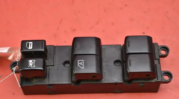 Subaru Forester SH Electric window control switch 157447
