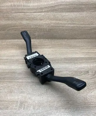 Audi A3 S3 8L Wiper turn signal indicator stalk/switch 8L0953513G