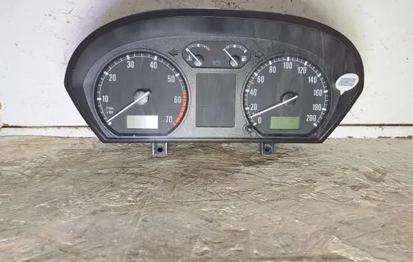 Skoda Fabia Mk1 (6Y) Speedometer (instrument cluster) 6Y0920880L 15120321123 110080253007