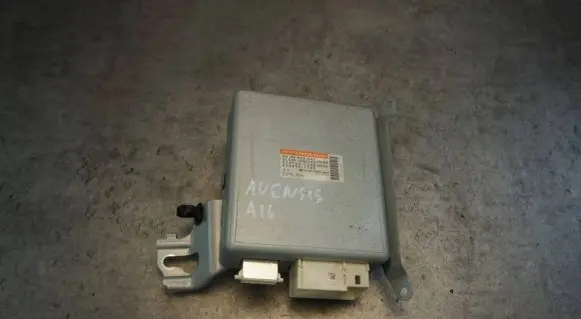 Toyota Avensis T270 Power steering control unit/module 89650-05150