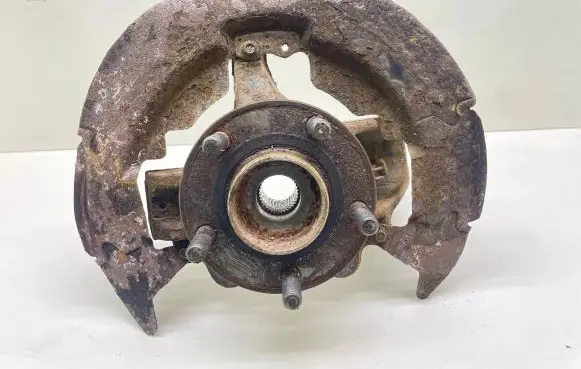 Volvo V50 Front wheel hub