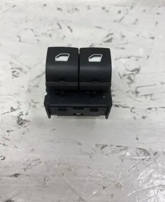 Citroen C4 Cactus Electric window control switch 9801629820