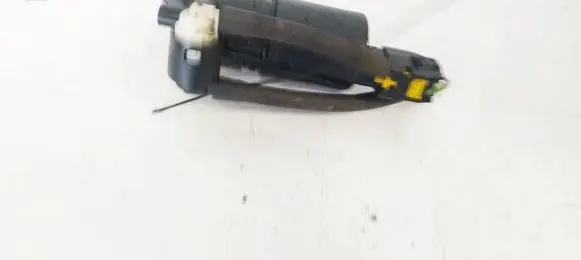 Dacia Sandero Windscreen/windshield washer pump 8200295685