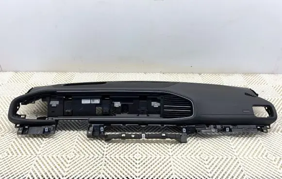 Mercedes-Benz GLE W167 Dashboard