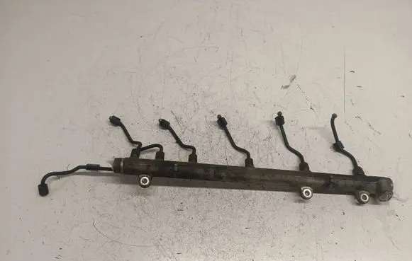 Mercedes-Benz E W211 Fuel main line pipe A6120700195