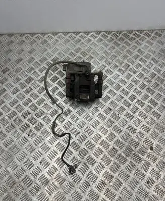 Peugeot 5008 II Rear brake caliper