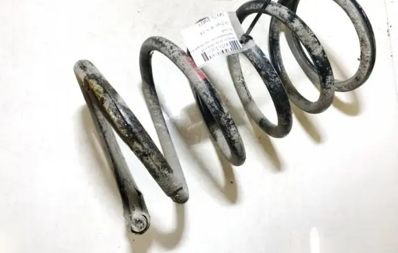 Nissan X-Trail T30 Rear coil spring