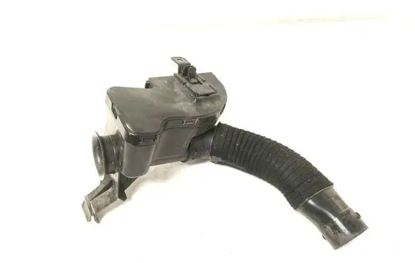 Opel Crossland X Air intake duct part 96826476