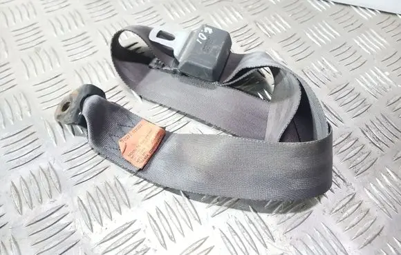 Mitsubishi Galant Rear seatbelt TK520EN082 0417027