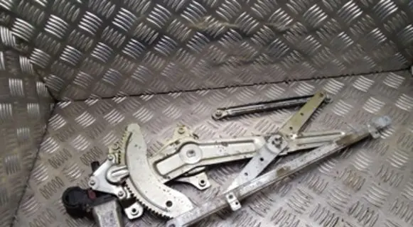 Toyota Avensis Verso Rear door window regulator motor 8572044050 0620401641