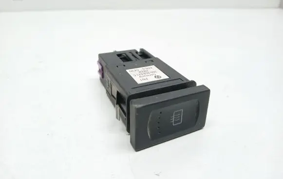 Volkswagen PASSAT B5.5 Windscreen/window heater switch 3B0959621C