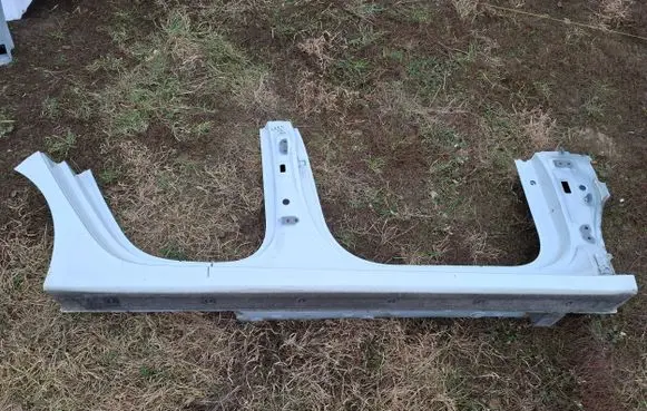 KIA Ceed Side car body part 