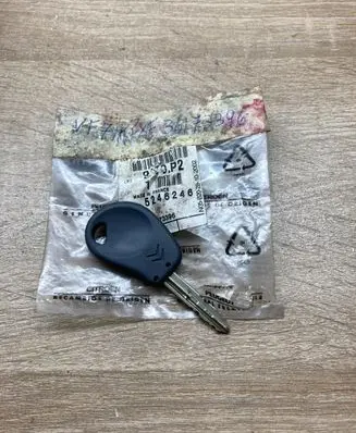Citroen Xsara Picasso Ignition key/card 5246246 CITROENKEY