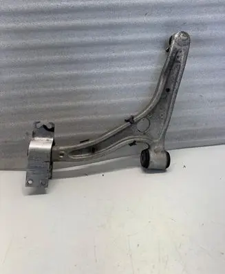 Mercedes-Benz B W246 W242 Front lower control arm/wishbone 