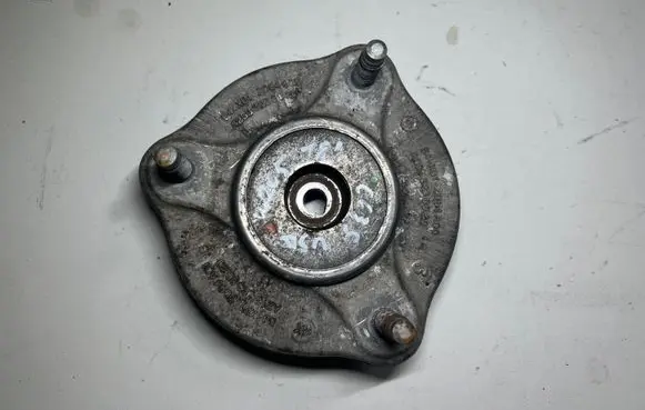 Mercedes-Benz C AMG W205 Front upper strut mount A2053230020 A2133230020 2053230020