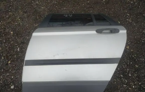 Chrysler Pacifica Rear door PILKOS