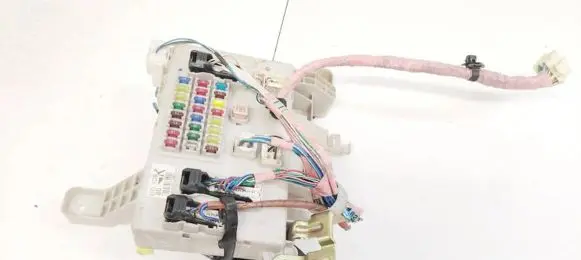 Toyota Land Cruiser (J100) Fuse box set 05034D28 05034D28K
