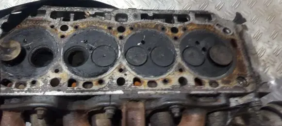 Renault Laguna I Engine head 