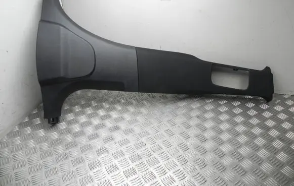 Dodge Charger (B) pillar trim (bottom) 100017179