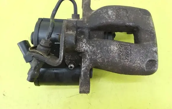 Rear brake caliper