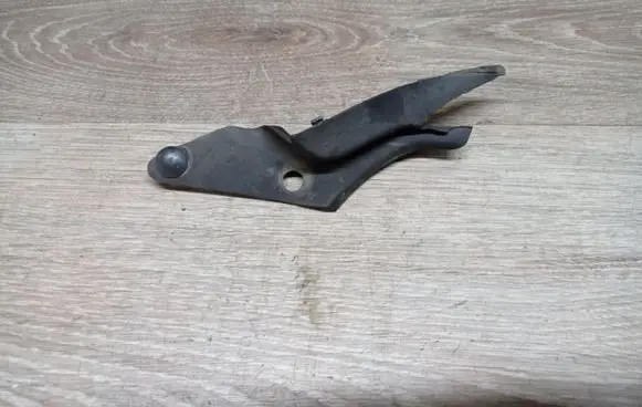 Windshield trim