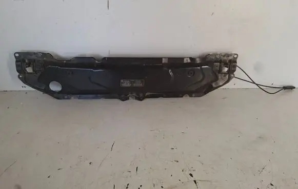 BMW 5 E60 E61 Top upper radiator support slam panel 7033741 51647033741 11267310