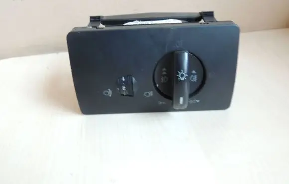 Ford Mondeo Mk III Light switch 1S7T13A024BB