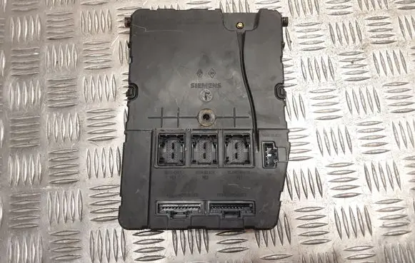 Renault Scenic II - Grand scenic II Comfort/convenience module 8200724401