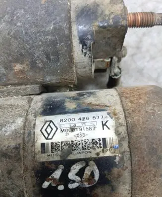 Renault Clio II Starter motor 8200426577 M000T91581