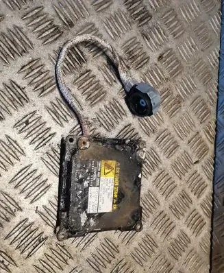 Lexus IS 220D-250-350 Xenon control unit/module 0311000390