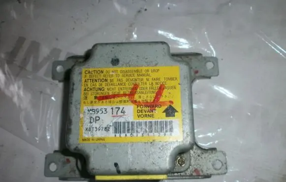 Mitsubishi Lancer Airbag control unit/module mb953174