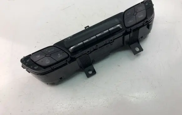 Toyota C-HR I Climate control unit 55900F4380