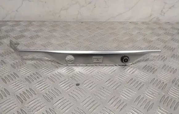 Jaguar I-Pace Hazard light switch J9D311K656AB