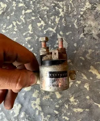 Jeep Renegade Fuel pressure regulator 515176011