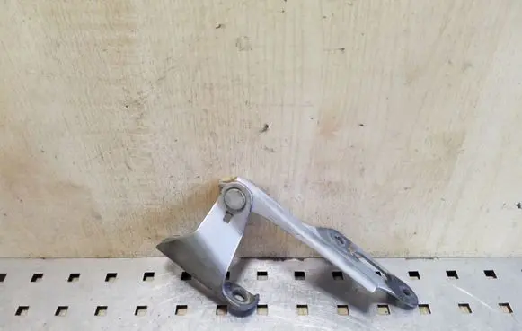 Honda CR-V Engine bonnet/hood hinges