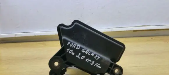 Vacuum air tank