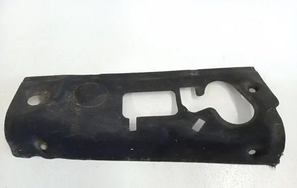 Peugeot 308 Other engine bay part 9800107580