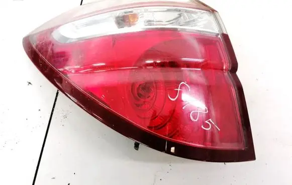 Subaru Outback Rear/tail lights