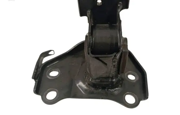 Lexus NX Engine mount bracket