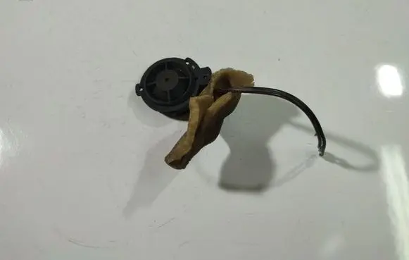Skoda Octavia Mk2 (1Z) Front door speaker 
