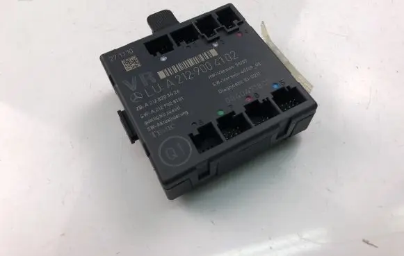 Mercedes-Benz E A207 Other control units/modules A2129004102