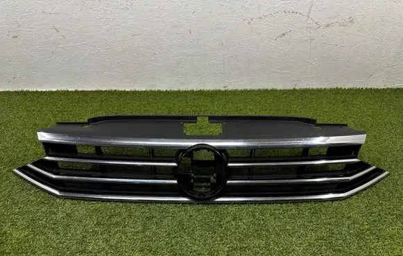 Volkswagen PASSAT B8 Front bumper upper radiator grill 3G0853651AN 3C0853651AK 3G0853651AP
