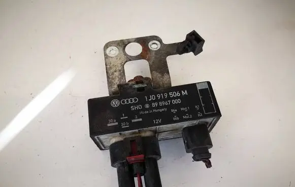 Skoda Roomster (5J) Coolant fan relay 1j0919506m 898967000