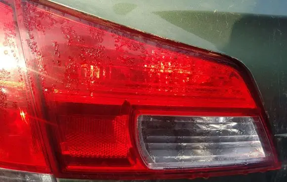 Subaru Outback Tailgate rear/tail lights