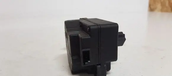 Volvo V70 Air flap motor/actuator 4N5H19E616