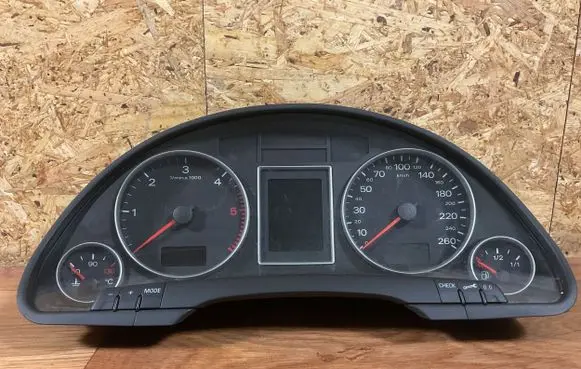 Audi A4 S4 B7 8E 8H Speedometer (instrument cluster) 8E0920901D 026352090 0305000274